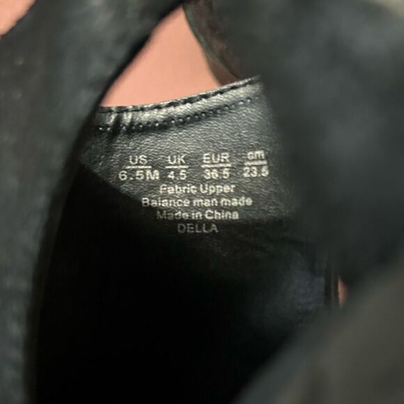 Carlos by Carlos Santana Della Gray Open Toe Silver Buckle Ankle Bootie Size 6.5 - Picture 9 of 9